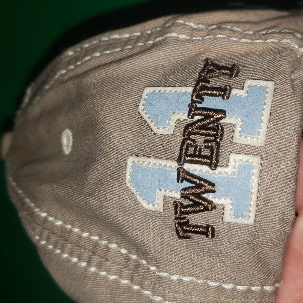 Paramount hat - Picture 3 of 6